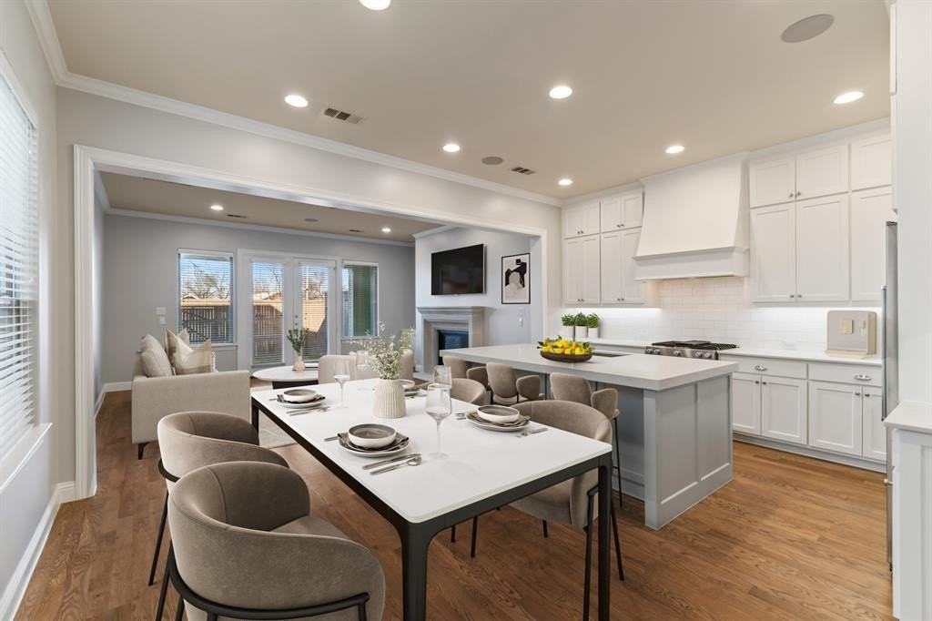 6531 Roper St - Photo 5 of 40