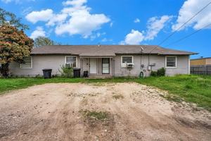 featured image of 1706 Redwood Dr #1706