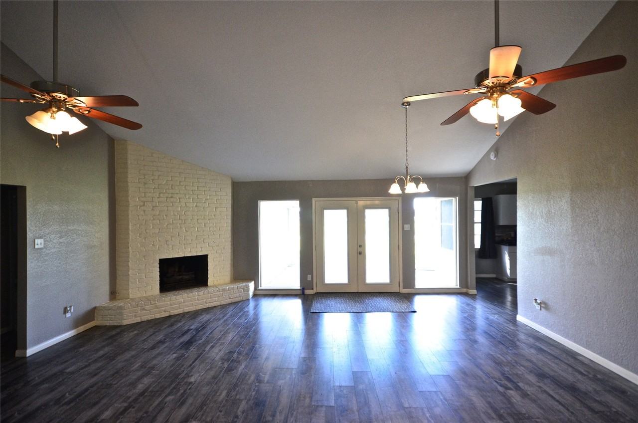 3543 Tamarisk Ln - Photo 7 of 22