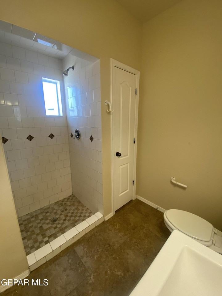 8935 Marks Street - Photo 5 of 26