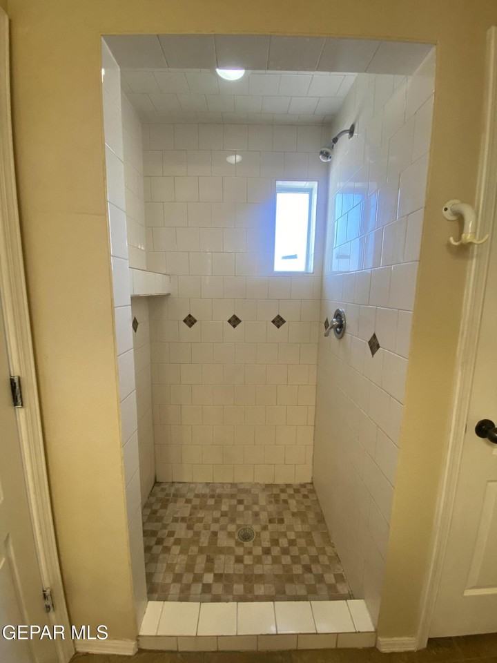 8935 Marks Street - Photo 6 of 26