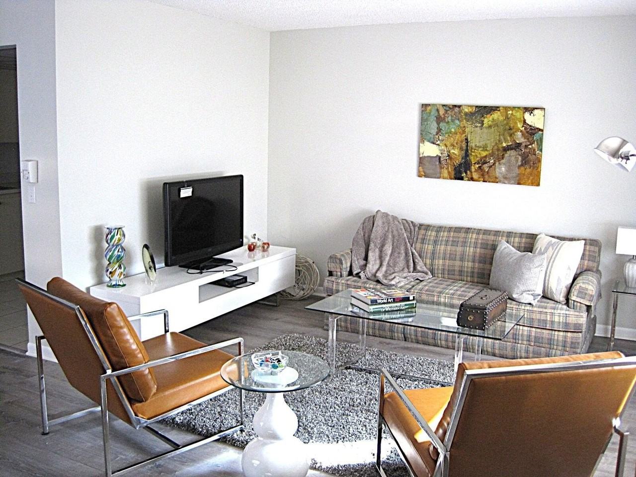 512 Burgundy K - Photo 2 of 23