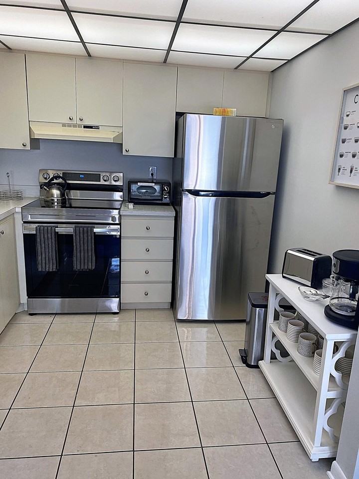 512 Burgundy K - Photo 7 of 23