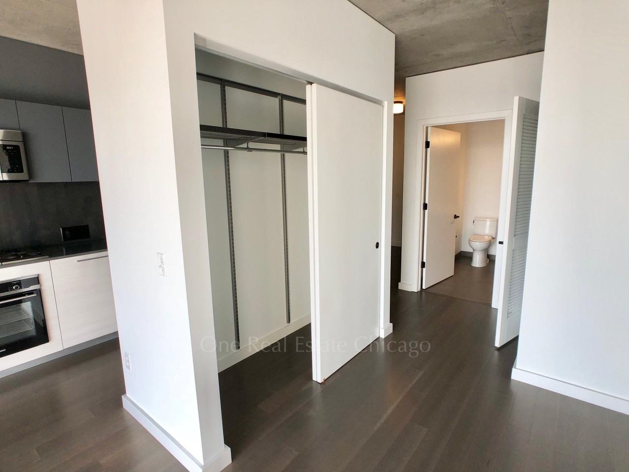 W Division & Larrabee - Photo 6 of 20