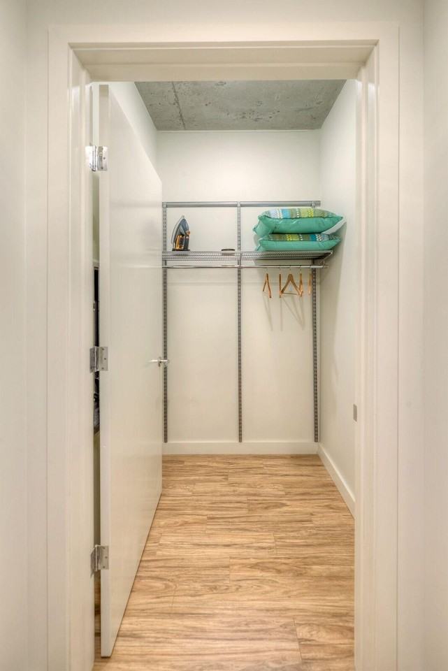 N Desplaines St - Photo 5 of 17