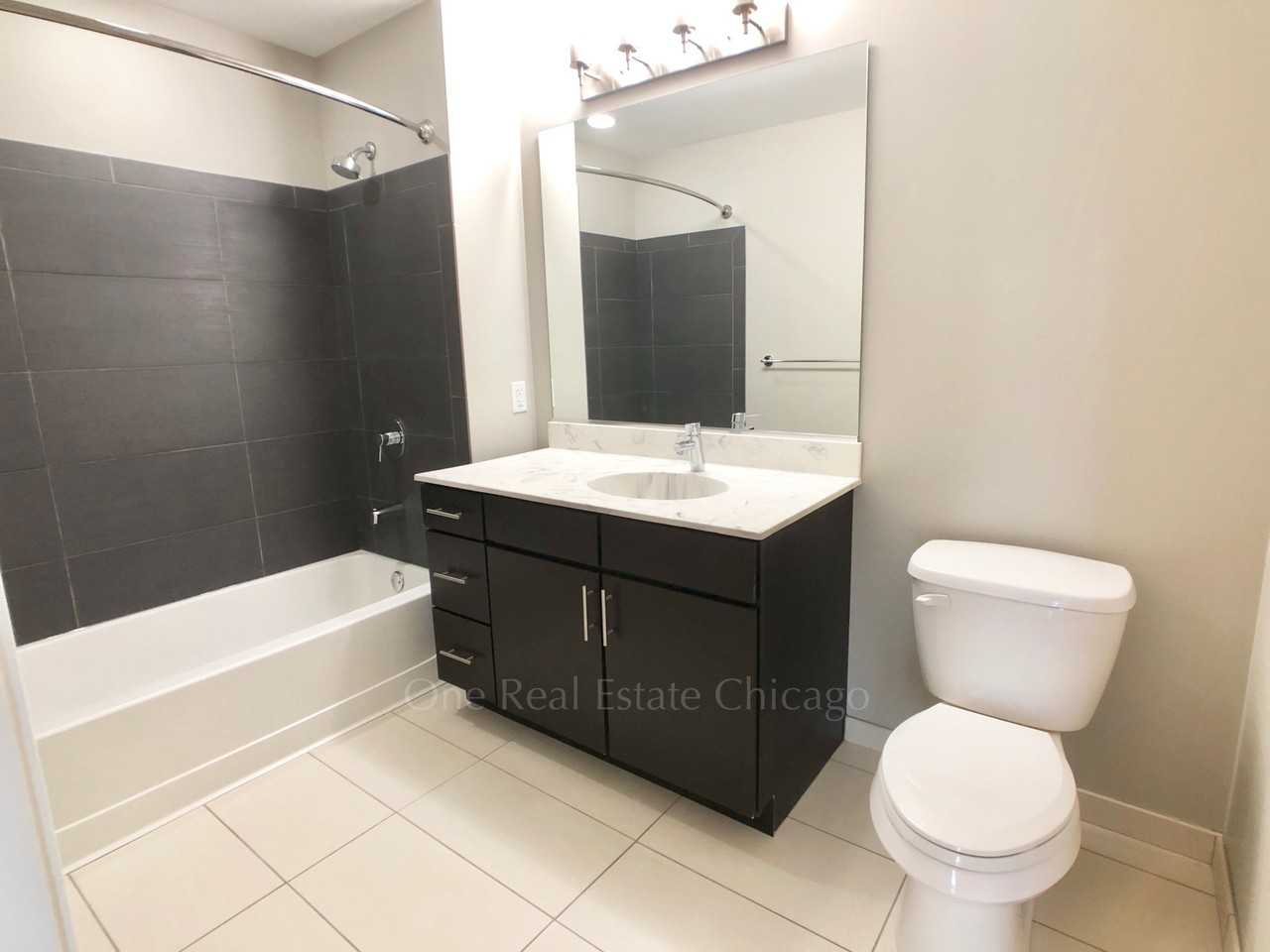 N Desplaines St - Photo 6 of 19