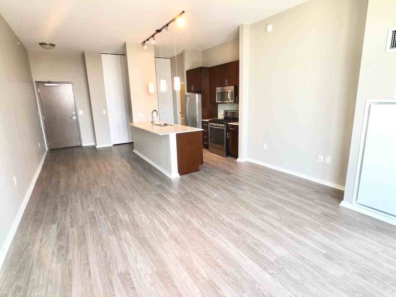 N Desplaines St - Photo 2 of 22