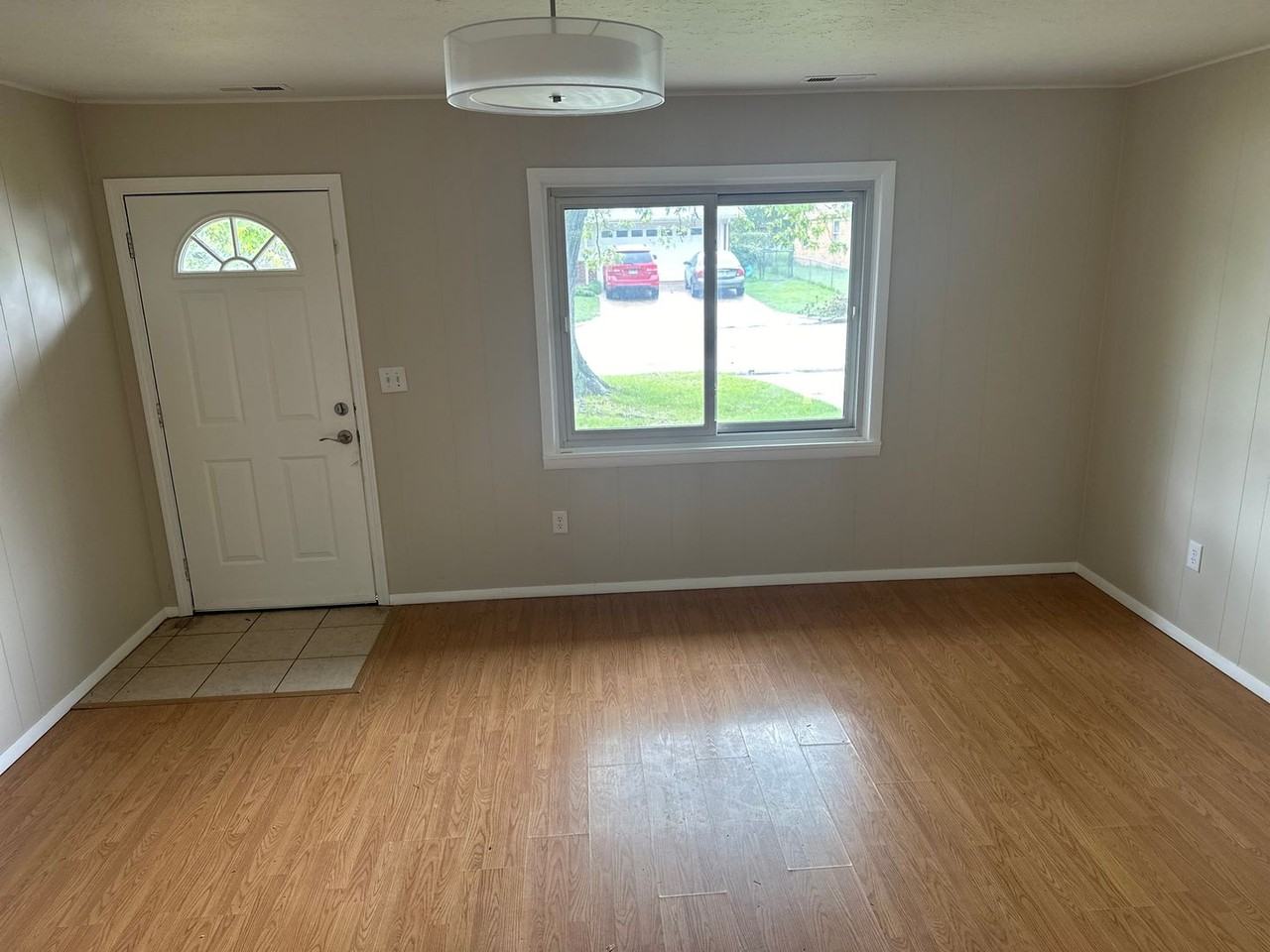1607 Stone St - Photo 4 of 14