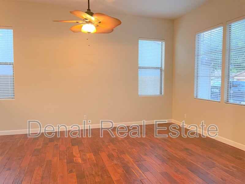 16039 W Christy Dr - Photo 3 of 21