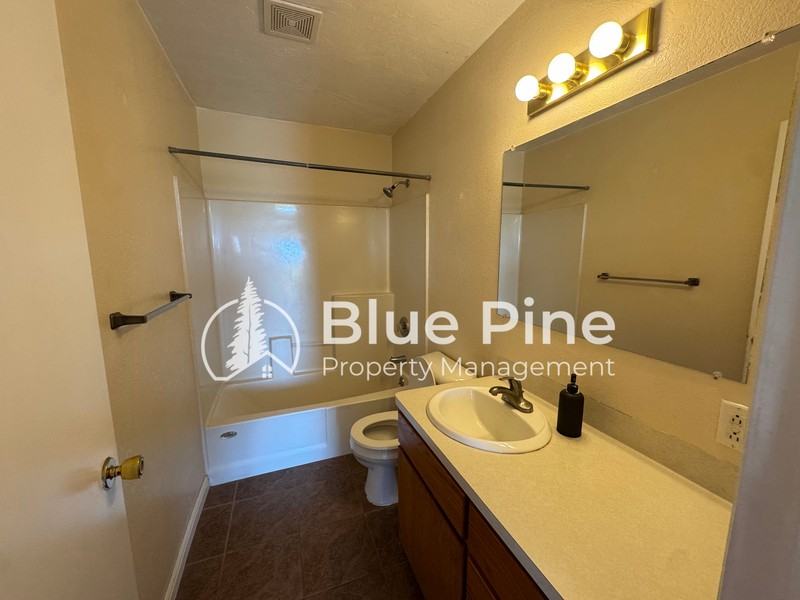 227 Northeast - Photo 6 of 11