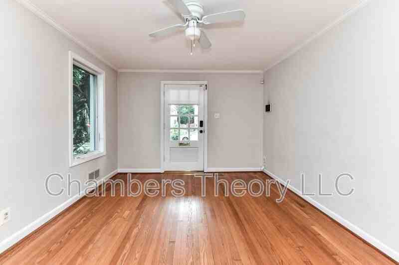 419 S Barton St - Photo 3 of 40