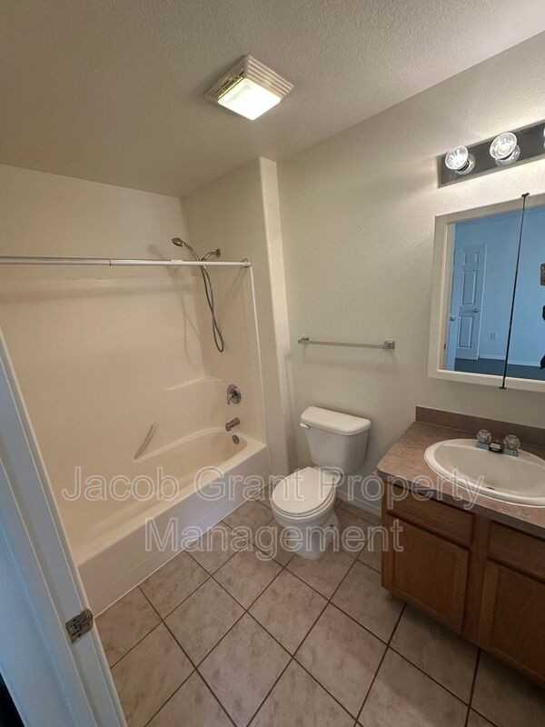 1378 Curlew Dr #253 - Photo 7 of 10