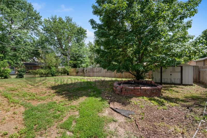 7315 W Galoway Ave - Photo 4 of 28