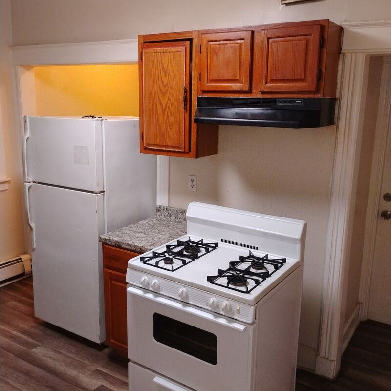 864 Madison Ave - Photo 2 of 13