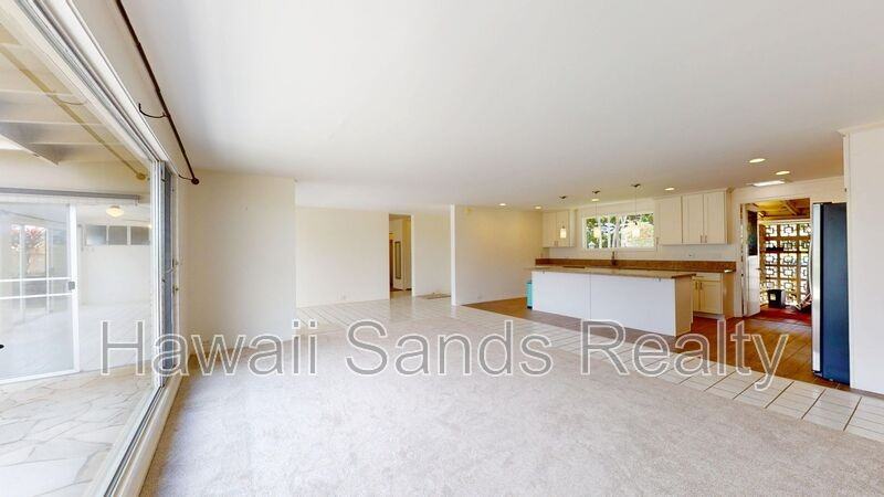 366 Poipu Dr - Photo 2 of 25