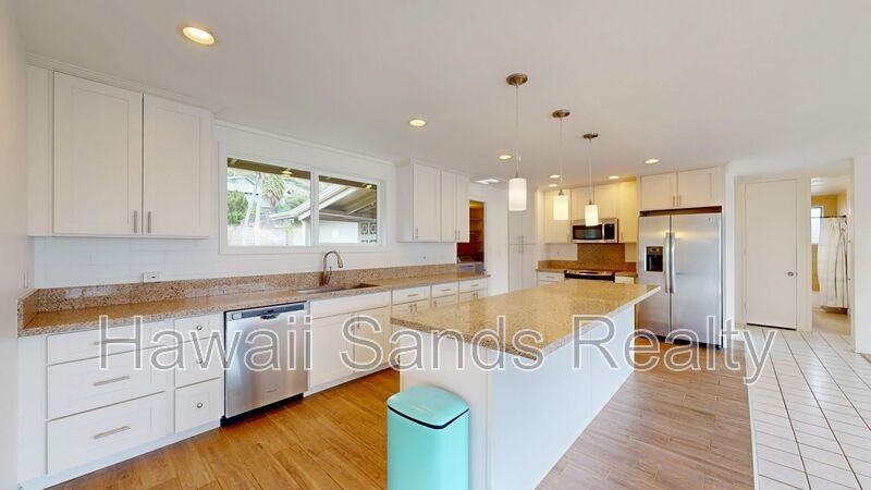 366 Poipu Dr - Photo 3 of 25