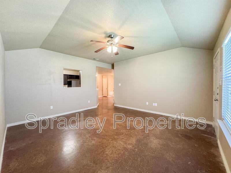 1547 Chance Ct - Photo 4 of 16