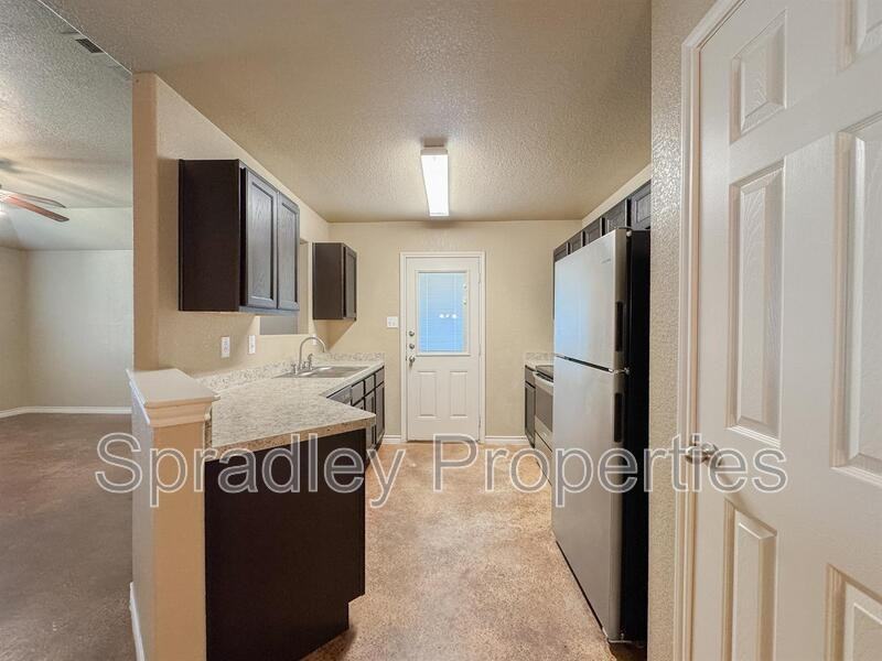 1547 Chance Ct - Photo 5 of 16