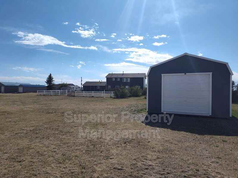 8203 Stagecoach Rd - Photo 3 of 26