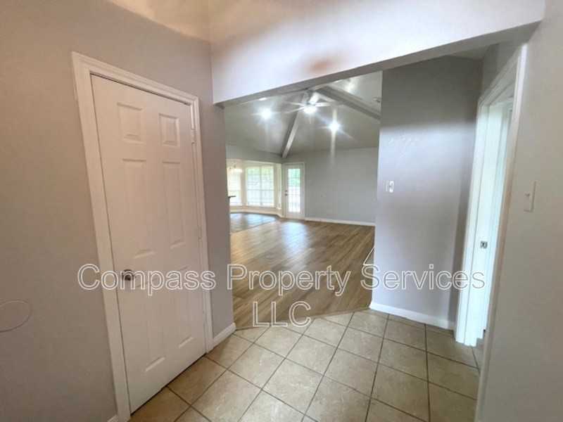2924 Palomino Trl - Photo 3 of 15