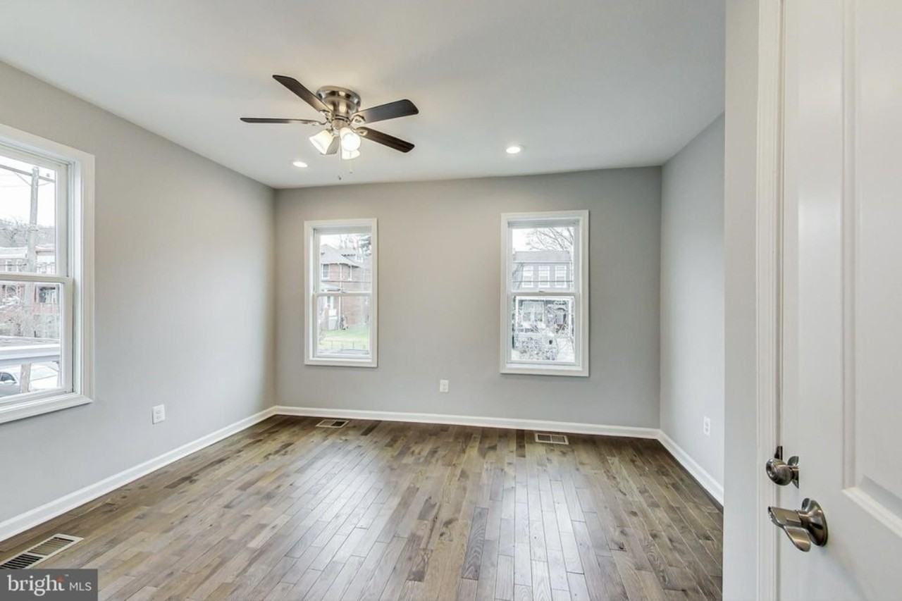 1606 U St Se #1 - Photo 2 of 10