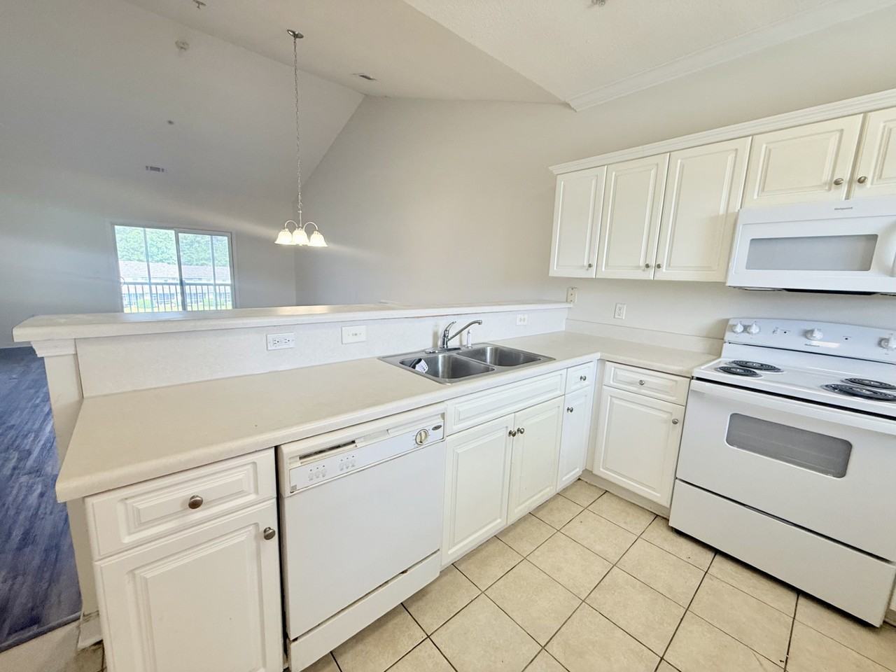 300 Kiskadee Loop #N - Photo 3 of 27