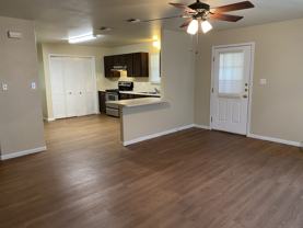 605 Commerce St - Photo 1 of 1