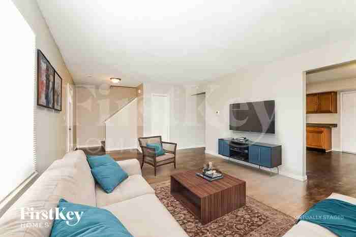 3009 Metz Ct - Photo 3 of 10