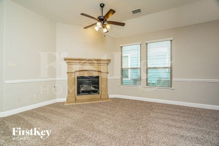 1021 Appalachian Ln - Photo 2 of 15