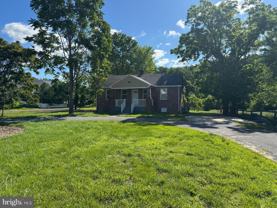 910 Rollins Ave - Photo 1 of 1