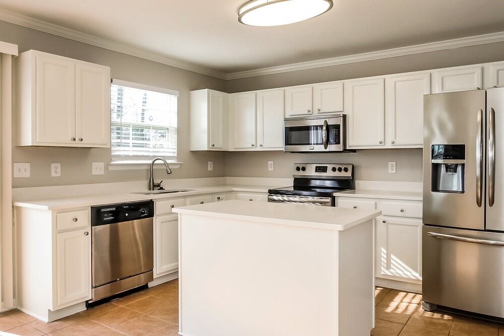 4521 Oakburn Dr - Photo 7 of 17