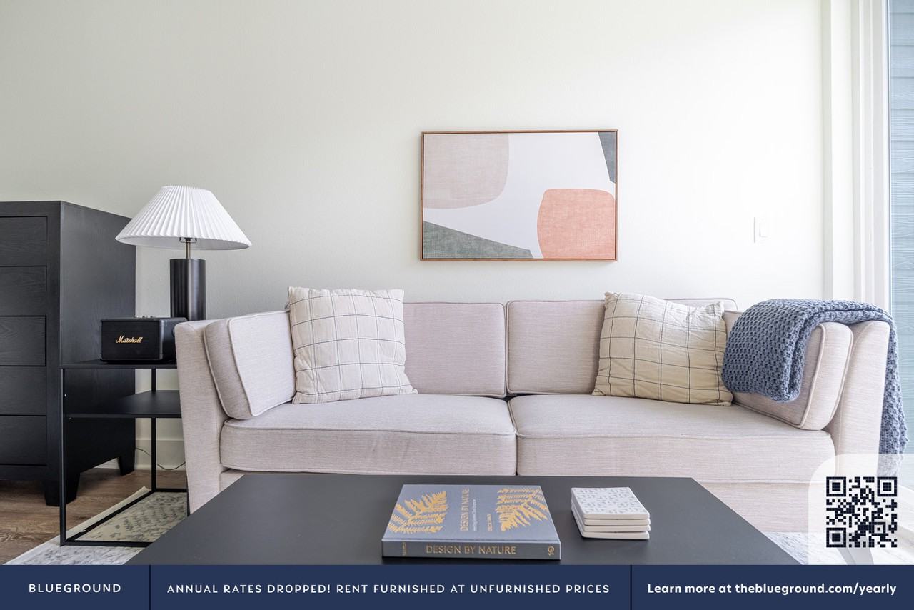 1301 W Koenig Ln #317 - Photo 4 of 44