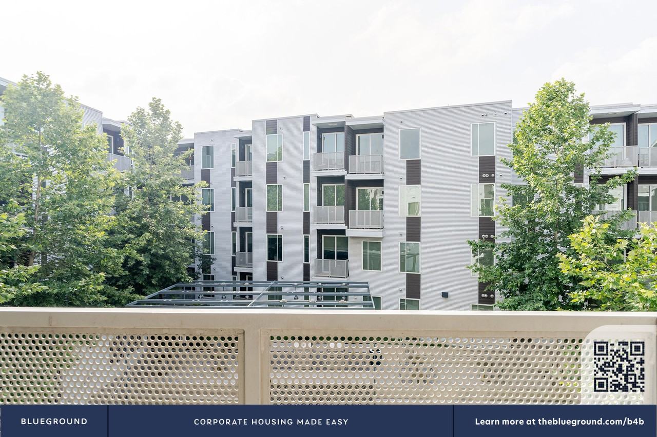 1301 W Koenig Ln #317 - Photo 6 of 44