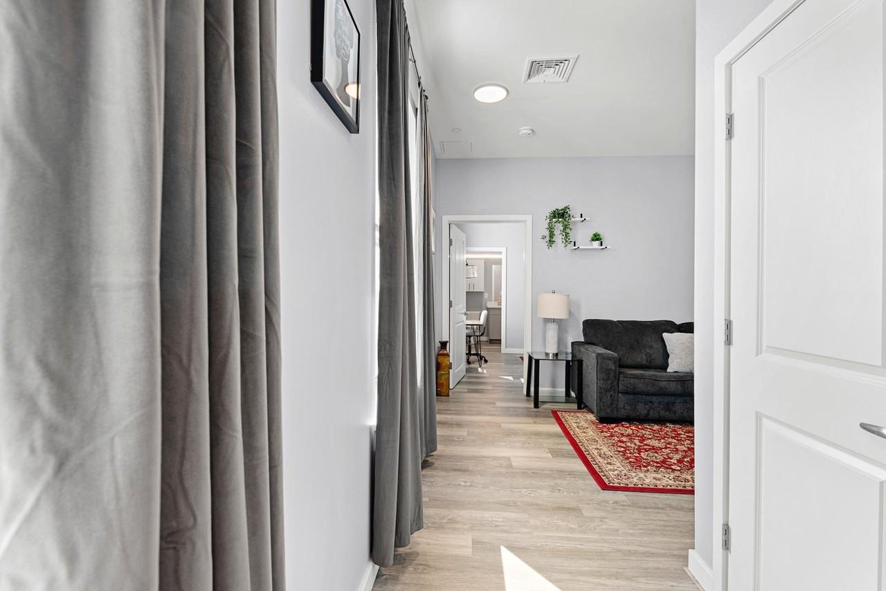 95 Broadway #1240386P - Photo 7 of 23
