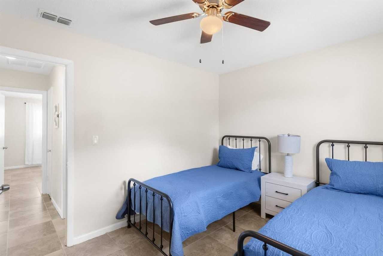 13921 19th St #1234461P - Photo 4 of 42