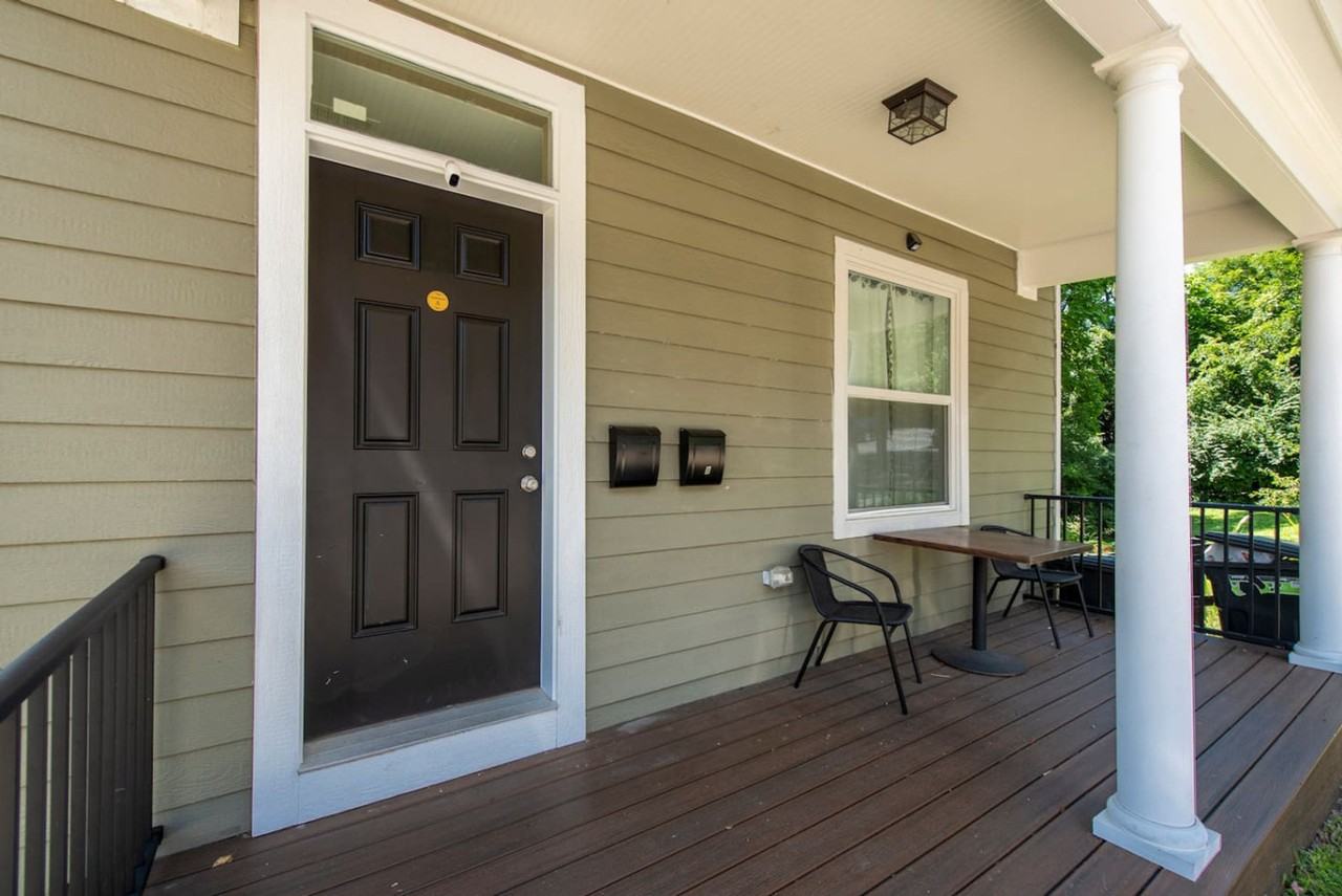 107 East Clifton Avenue #1234534P - Photo 4 of 23