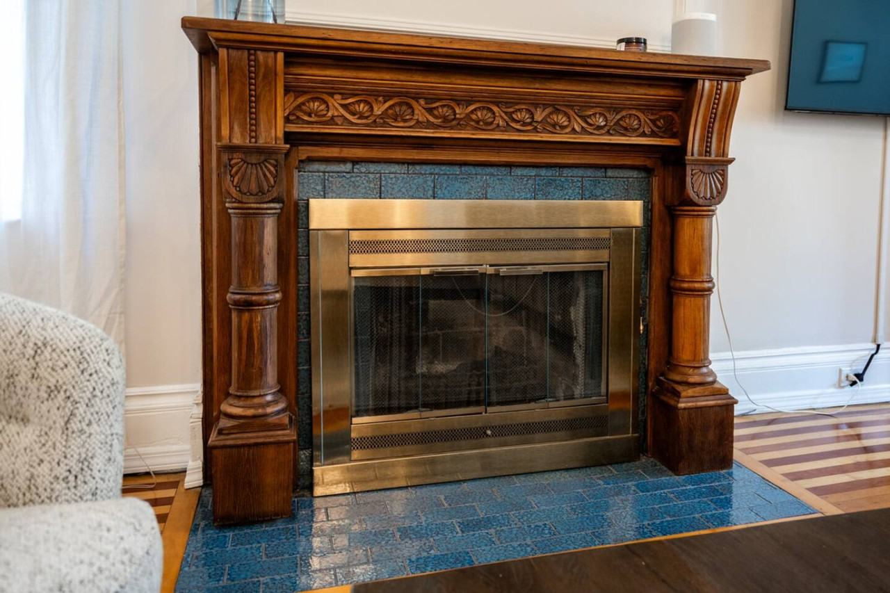 351 Thrall Street - Photo 4 of 124