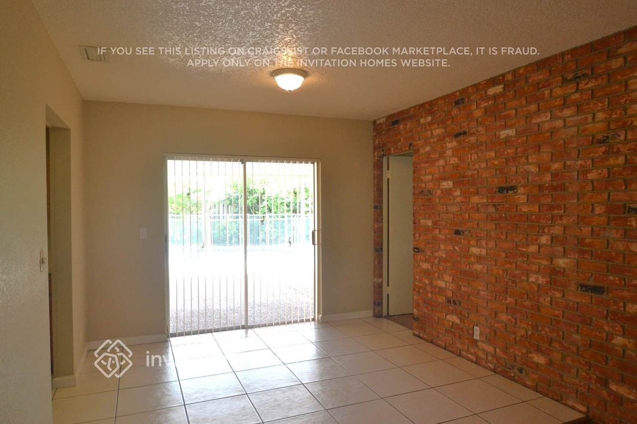 5220 Sw 8th Ct - Photo 2 of 6