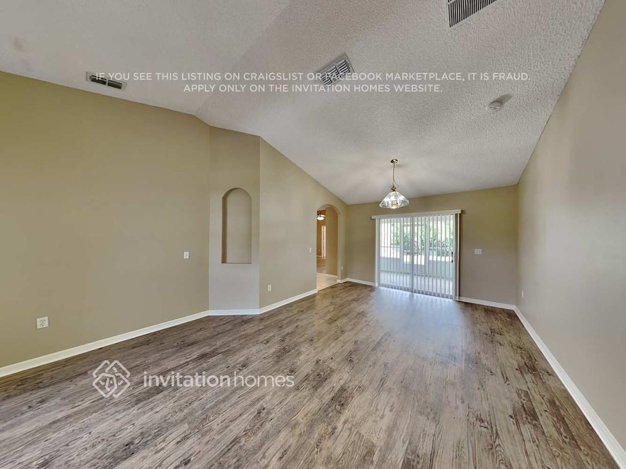 5572 Willow Bend Trl - Photo 3 of 22
