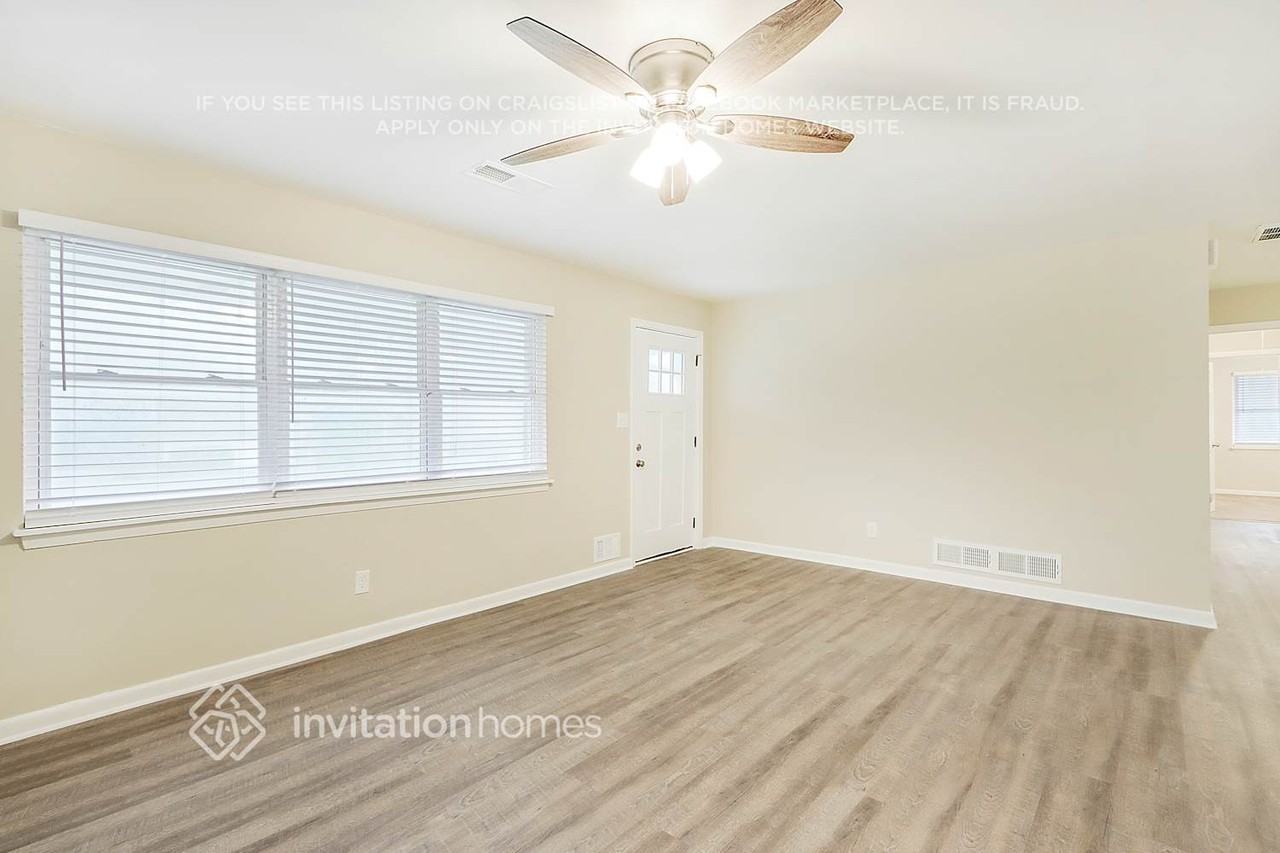 2365 Shamrock Dr - Photo 4 of 24