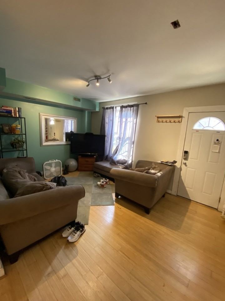 1254 Half St Sw #D - Photo 3 of 7