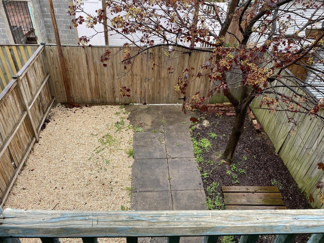 1240 Half St Sw - Photo 2 of 10