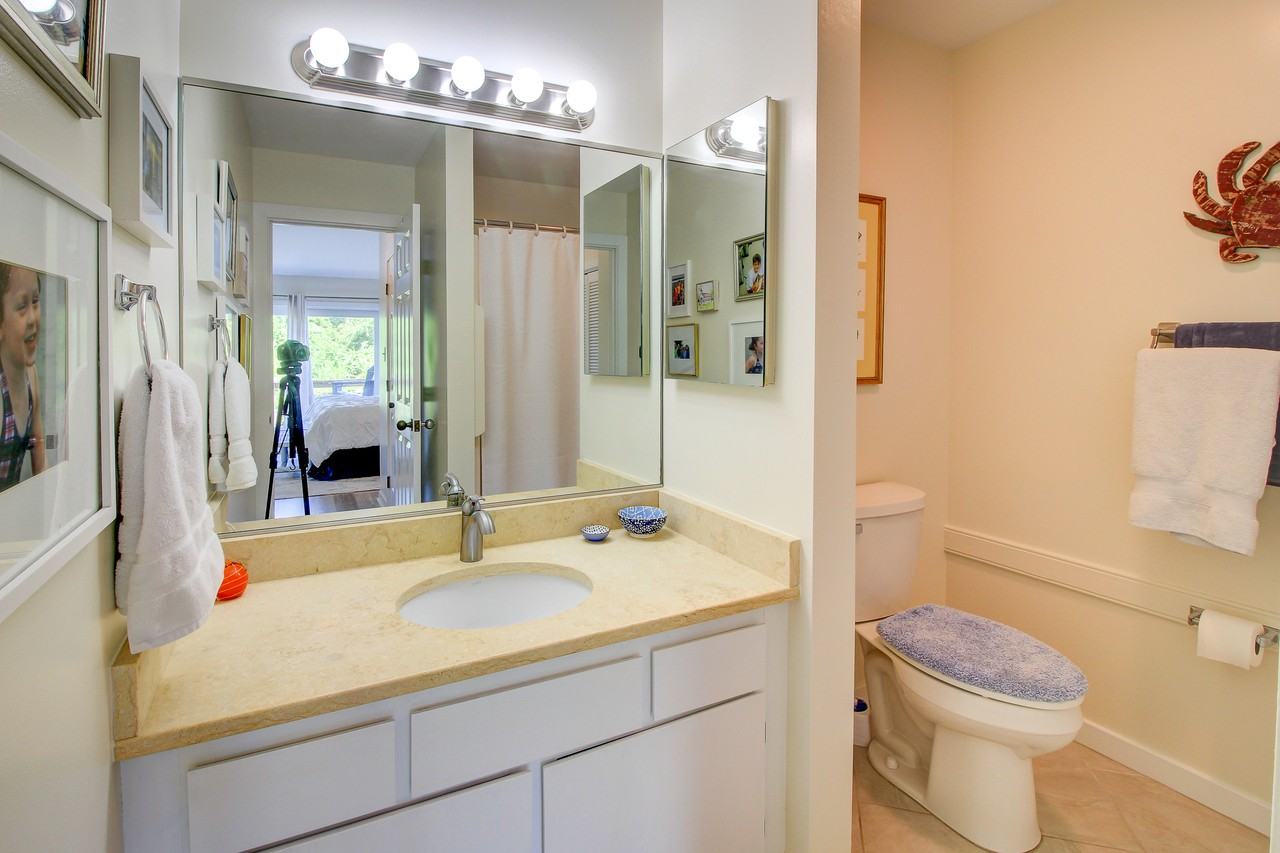 590 Westport Dr #J4 - Photo 7 of 50