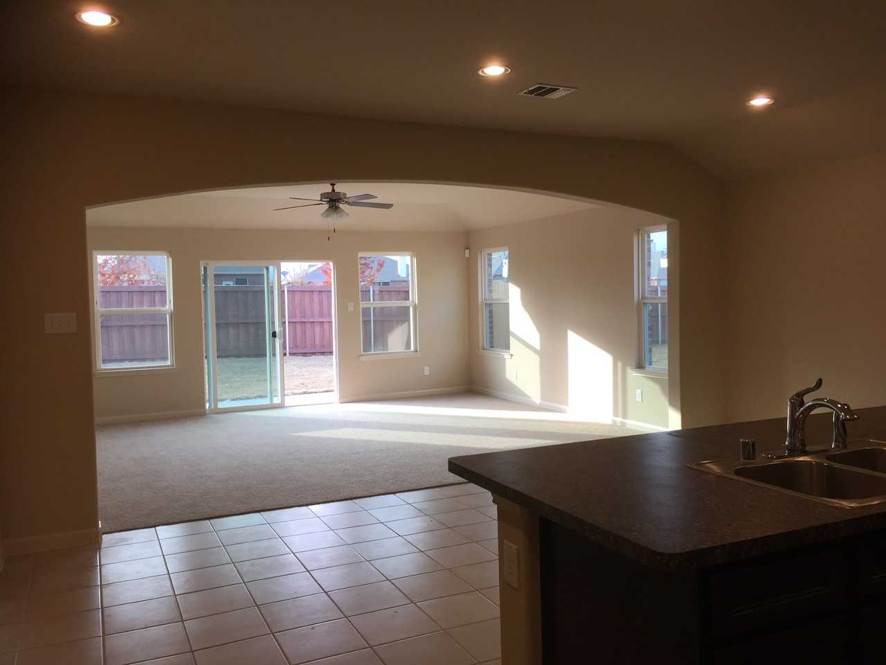 4655 Elderberry St - Photo 3 of 14