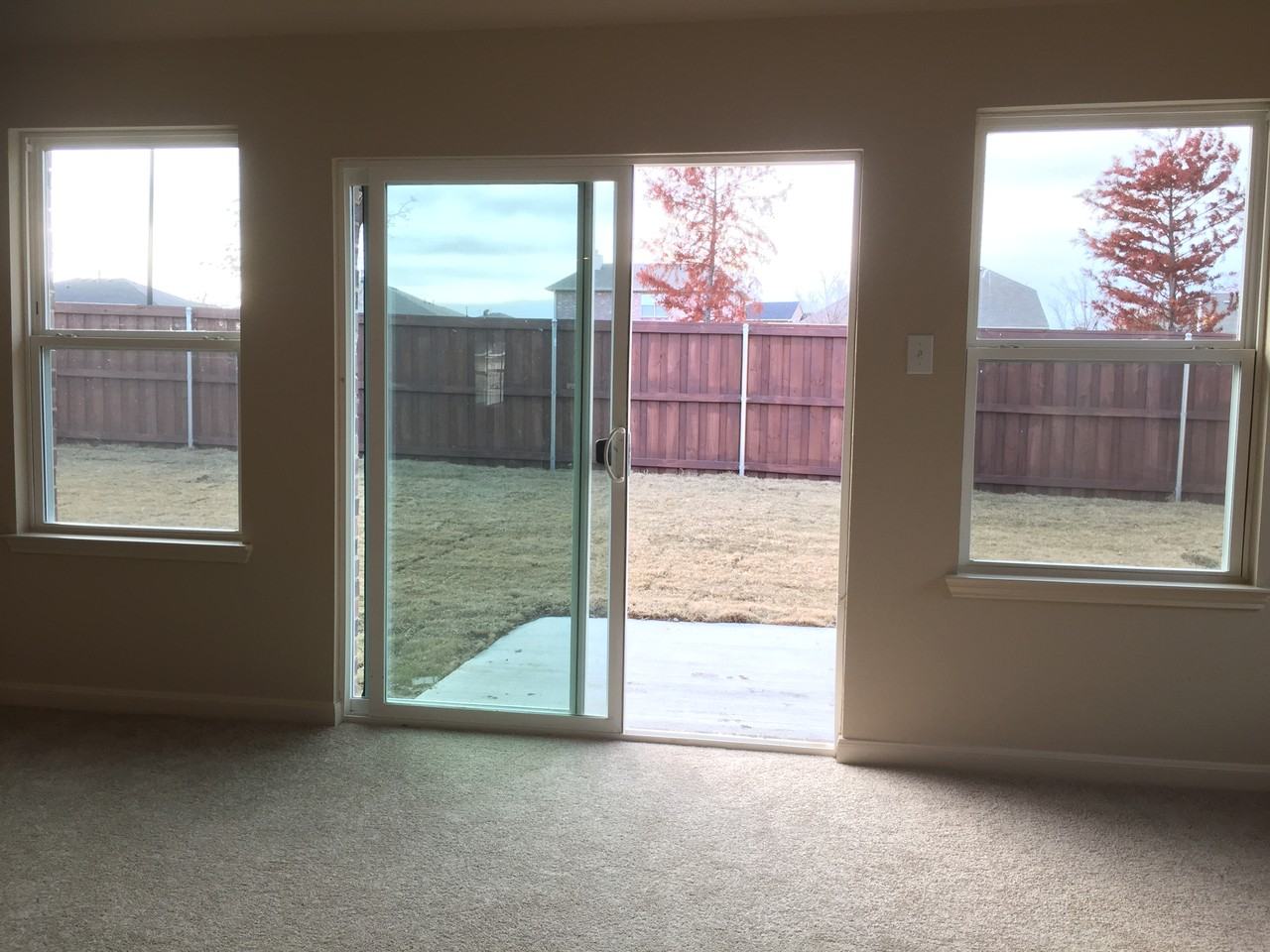 4655 Elderberry St - Photo 4 of 14