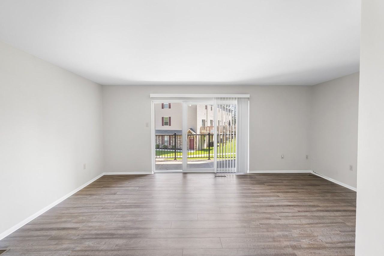 The Yorklyn Apartments and Townhomes - Photo 2 of 25