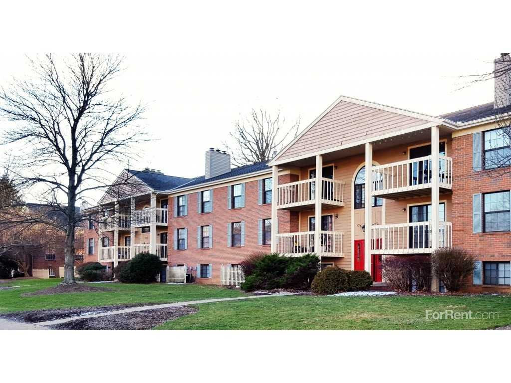 Williamsburg Suites & Garden - Photo 3 of 19