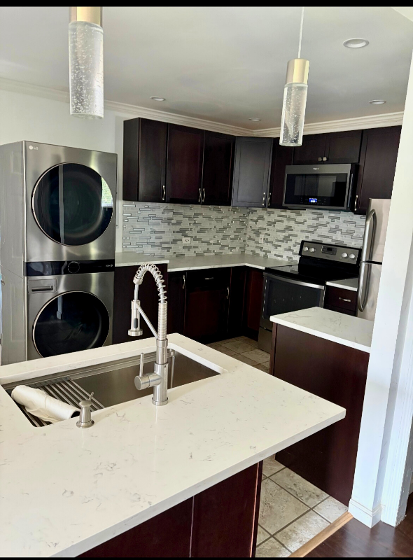 933 East Ave - Photo 2 of 25