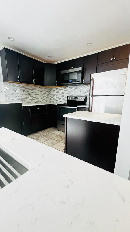 933 East Ave - Photo 7 of 25