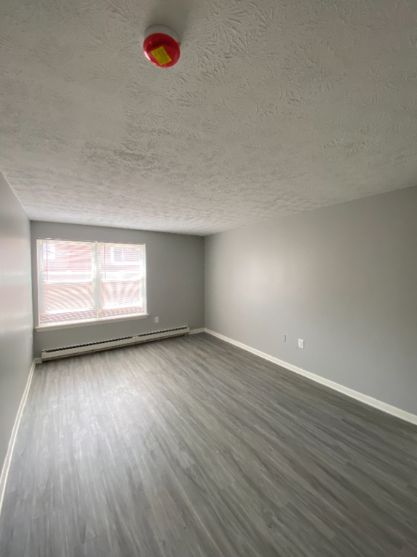 412 Franklin Ave #A04 - Photo 2 of 4